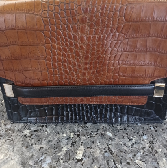 "Autograph" crocodile design clutch purse. - Picture 1 of 3